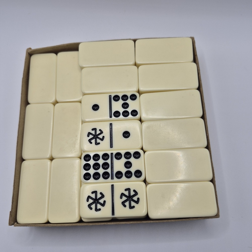 Spinner Dominoes Game Unisex OS Vintage Strategy Resin Cream Yellow Retro Fun